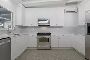 316 Country Club Dr, Oldsmar, FL 34677 - Photo 17