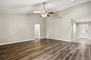 15009 Naples Pl, Tampa, FL 33624 - Photo 13