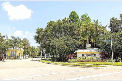 5662 Whitehead Street, Bradenton, FL 34203 - Photo 3