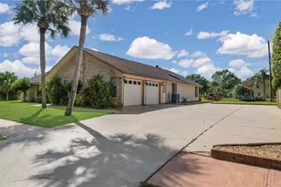 965 Pelican Bay Dr, Daytona Beach, FL 32119 - Photo 3