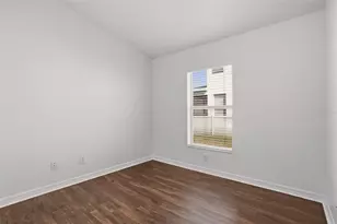 5504 71st St E, Palmetto, FL 34221 - Photo 13