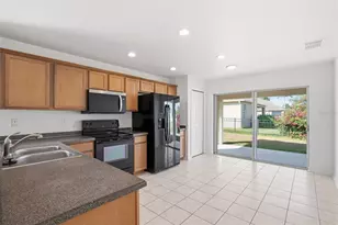 5504 71st St E, Palmetto, FL 34221 - Photo 5