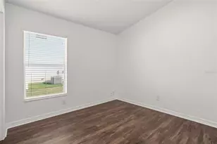 5504 71st St E, Palmetto, FL 34221 - Photo 11