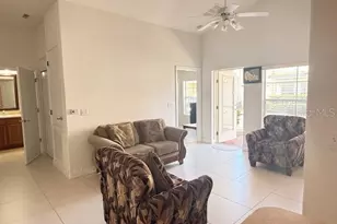 1023 David Walker Dr, Tavares, FL 32778 - Photo 5