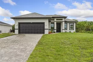558 Rutland Cir, Port Charlotte, FL 33954 - Photo 1