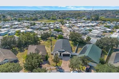 907 Bridgeford Crossing Boulevard, Davenport, FL 33837 - Photo 25