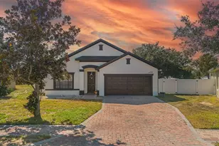 907 Bridgeford Crossing Blvd, Davenport, FL 33837 - Photo 1