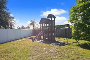 907 Bridgeford Crossing Blvd, Davenport, FL 33837 - Photo 21