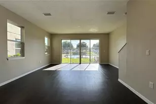 619 Lake Shore Pkwy, Davenport, FL 33896 - Photo 9