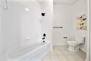 8225 Claire Ann Dr, Orlando, FL 32825 - Photo 17