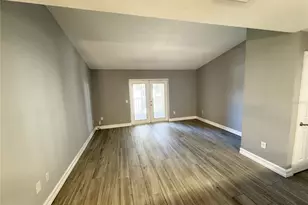 9481 Highland Oak Dr, Tampa, FL 33647 - Photo 5