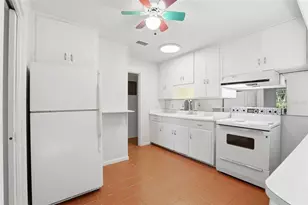 1718 Christy Ave, Orlando, FL 32803 - Photo 19