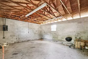 624 Hull Island Dr, Oakland, FL 34787 - Photo 45