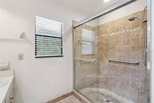 624 Hull Island Dr, Oakland, FL 34787 - Photo 25