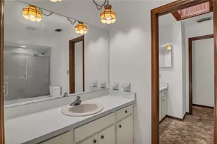 624 Hull Island Dr, Oakland, FL 34787 - Photo 19