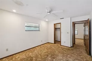 624 Hull Island Dr, Oakland, FL 34787 - Photo 35