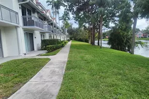 2046 Alta Meadows Ln, Delray Beach, FL 33444 - Photo 9