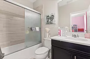 359 Blue Cypress Dr, Groveland, FL 34736 - Photo 25