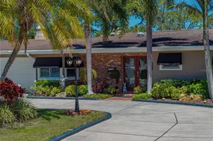 650 Poinsettia Rd, Belleair, FL 33756 - Photo 3