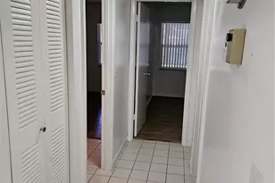 100 Sweetgum Woods Ct, Deltona, FL 32725 - Photo 19