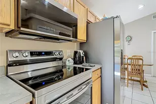 202 Halstead Dr, Davenport, FL 33897 - Photo 5