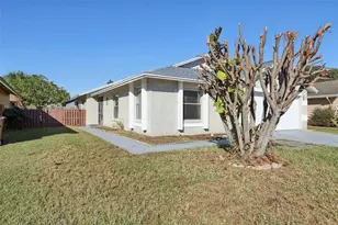 3210 Feather Ln, Kissimmee, FL 34746 - Photo 7