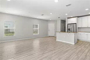 2875 Narcoossee Cmns Wy, Saint Cloud, FL 34771 - Photo 7