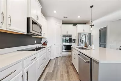 2450 Standing Rock Circle, Oakland, FL 34787 - Photo 11