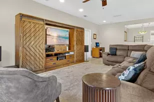 901 Shady Ln Dr, Orlando, FL 32804 - Photo 13