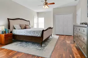 901 Shady Ln Dr, Orlando, FL 32804 - Photo 15