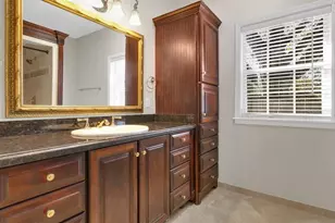 901 Shady Ln Dr, Orlando, FL 32804 - Photo 17