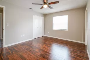 610 Charlotte Ave, Tarpon Springs, FL 34689 - Photo 11