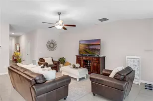 12953 Wildflower Meadow Dr, Riverview, FL 33579 - Photo 3