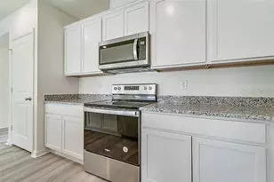 2302 Carrabelle Wy, Sanford, FL 32771 - Photo 9