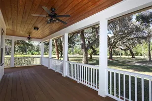 27012 Grand Oak Ln, Tavares, FL 32778 - Photo 5