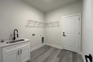 8292 N Pitcairn Way, Citrus Springs, FL 34434 - Photo 35