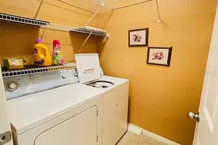 8201 Claire Ann Dr, Orlando, FL 32825 - Photo 15