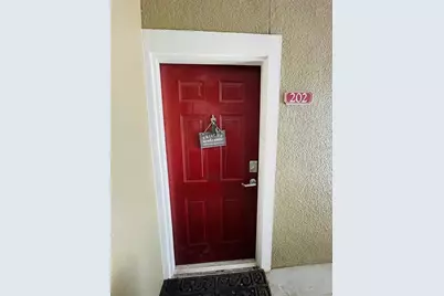 8201 Claire Ann Drive #202, Orlando, FL 32825 - Photo 3