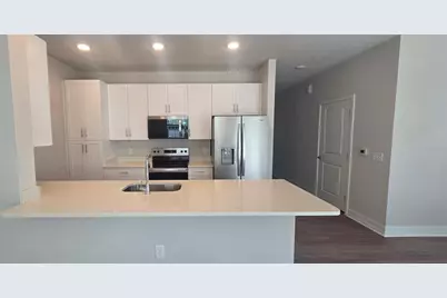 1001 Caroline Street #1-01, Tavares, FL 32778 - Photo 7