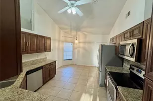 2734 Dobbin Dr, Orlando, FL 32817 - Photo 3