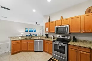 16704 Lazy Breeze Loop, Clermont, FL 34714 - Photo 11