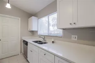 5353 Pale Horse Dr, Orlando, FL 32818 - Photo 5