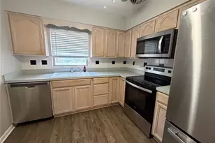 1231 Vantage Dr, Orlando, FL 32806 - Photo 5