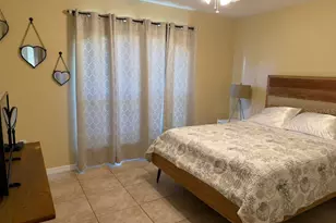 328 Robin Rd, Davenport, FL 33896 - Photo 9