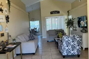 328 Robin Rd, Davenport, FL 33896 - Photo 3