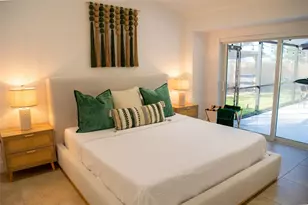 1010 Joyce Ct, Venice, FL 34293 - Photo 7