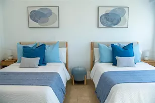 1010 Joyce Ct, Venice, FL 34293 - Photo 17