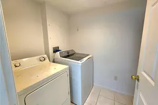 712 Crest Pines Dr, Orlando, FL 32828 - Photo 7