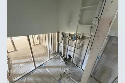 1775 New Hampshire Avenue NE, Saint Petersburg, FL 33703 - Photo 13