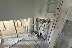 1775 New Hampshire Ave NE, Saint Petersburg, FL 33703 - Photo 13